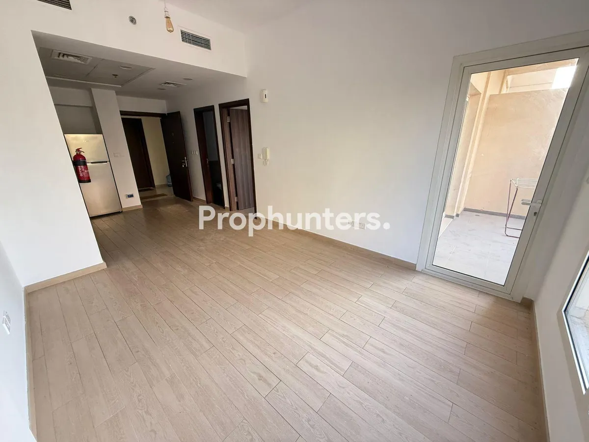 New Building | Stunning Pool View | Amazing Price – photo 2