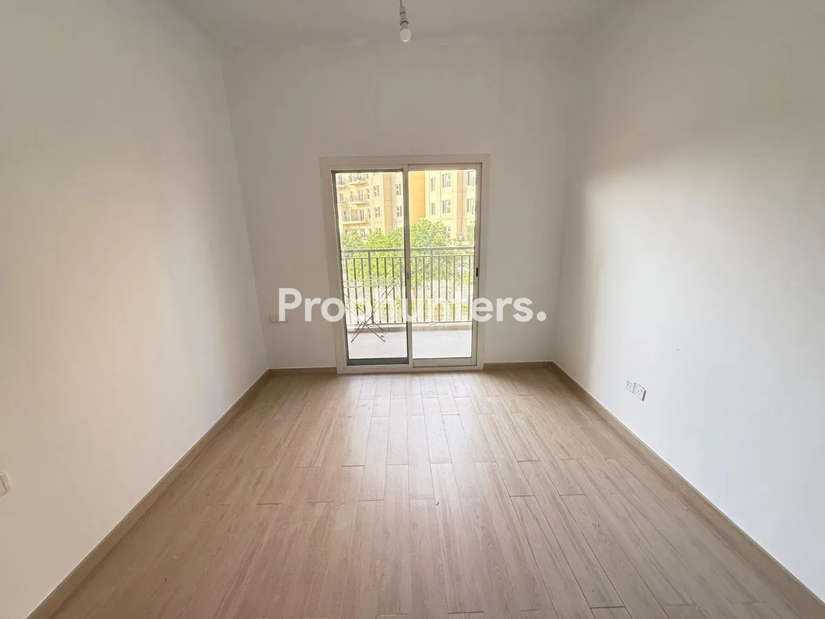 New Building | Stunning Pool View | Amazing Price – photo 3