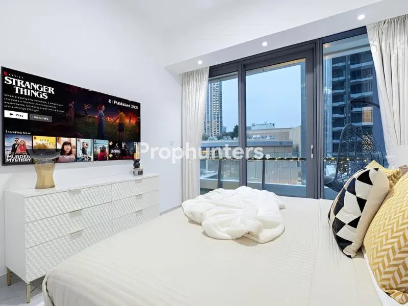 Fully upgraded | Furnished | Vacant | Marina View – photo 3