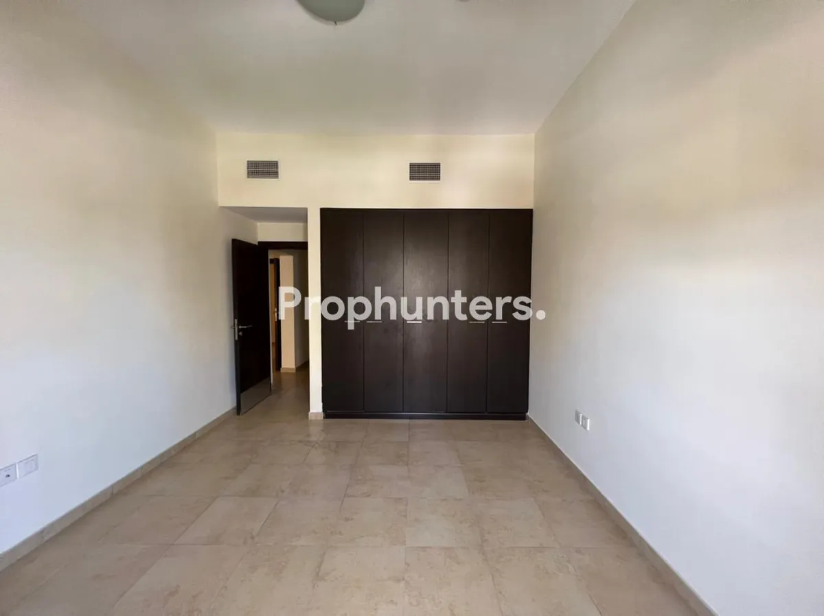 Inner Circle | Near Pool & Park | Ready To Move – photo 2