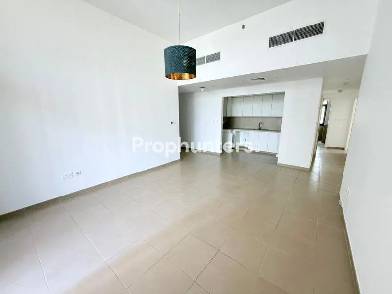 Pool & Park View | 3 BR + MAID | Vacant | Corner – photo 3