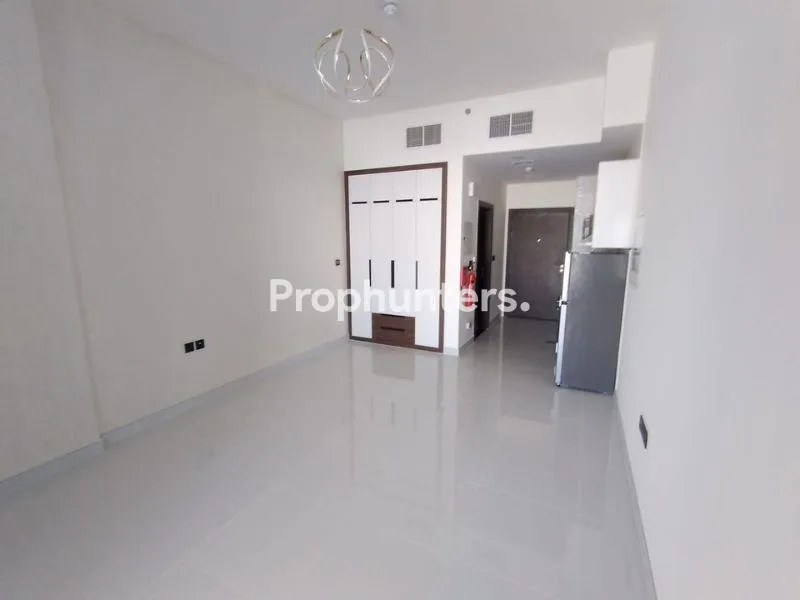 Vacant Soon | Pool View | Prime location – Apartment – in Elz by Danube