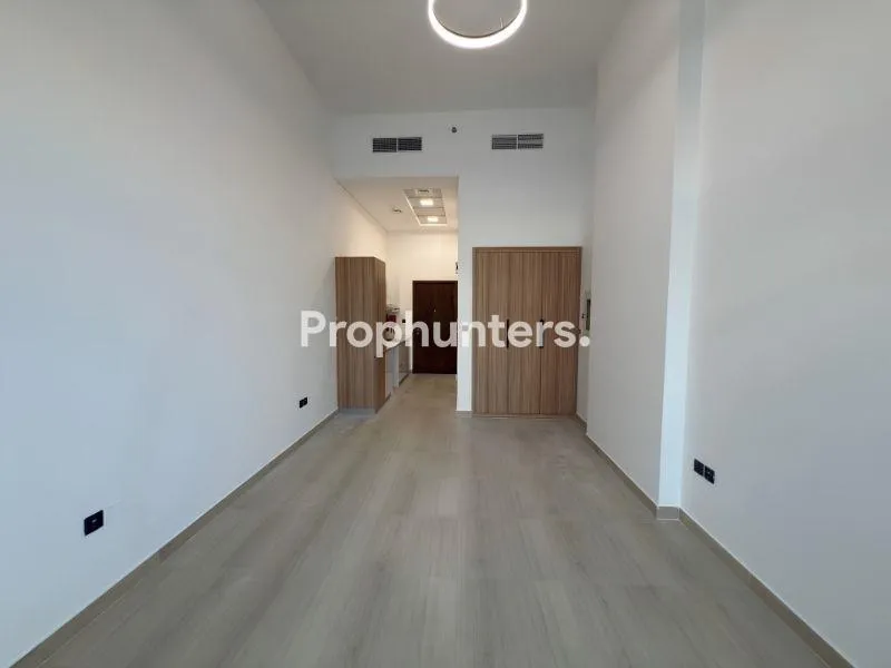 Facing Park I Tenanted I Hot Deal – photo 2