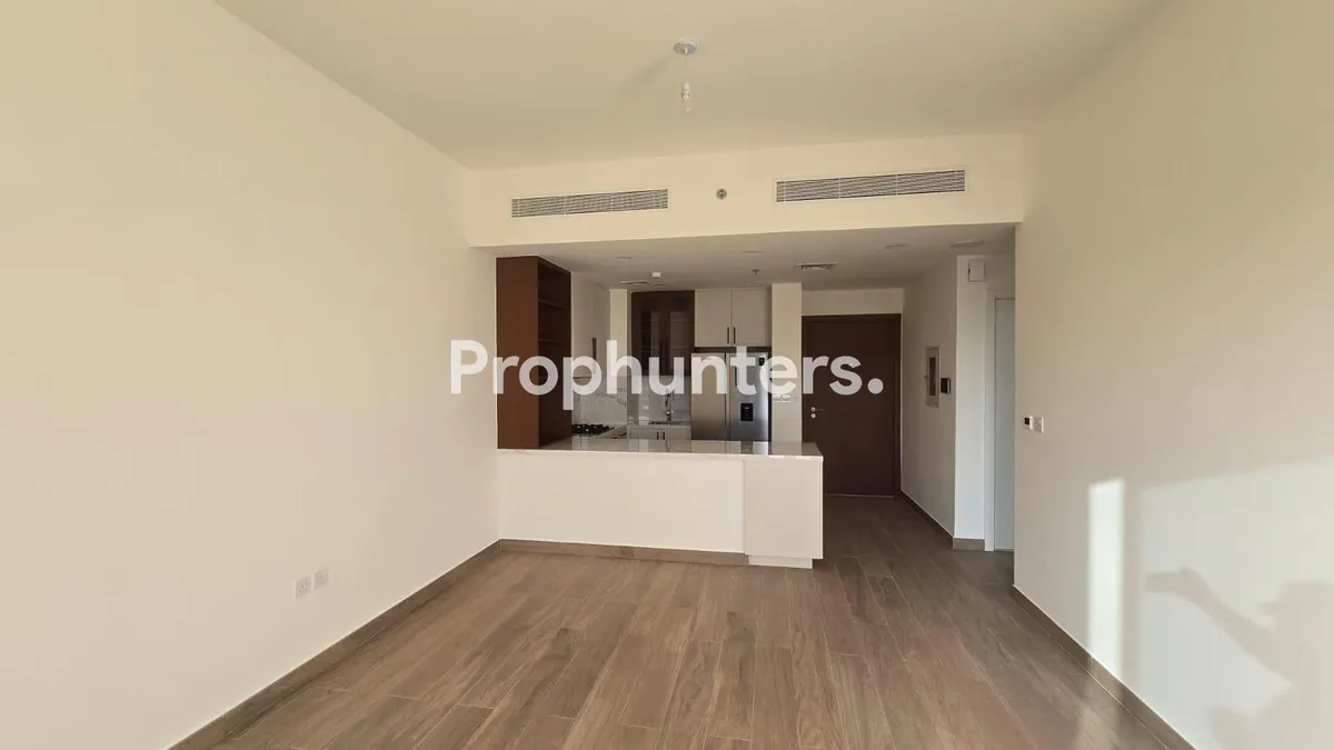 Prime Location | Vacant | Brand New – Apartment – in The Mayfair