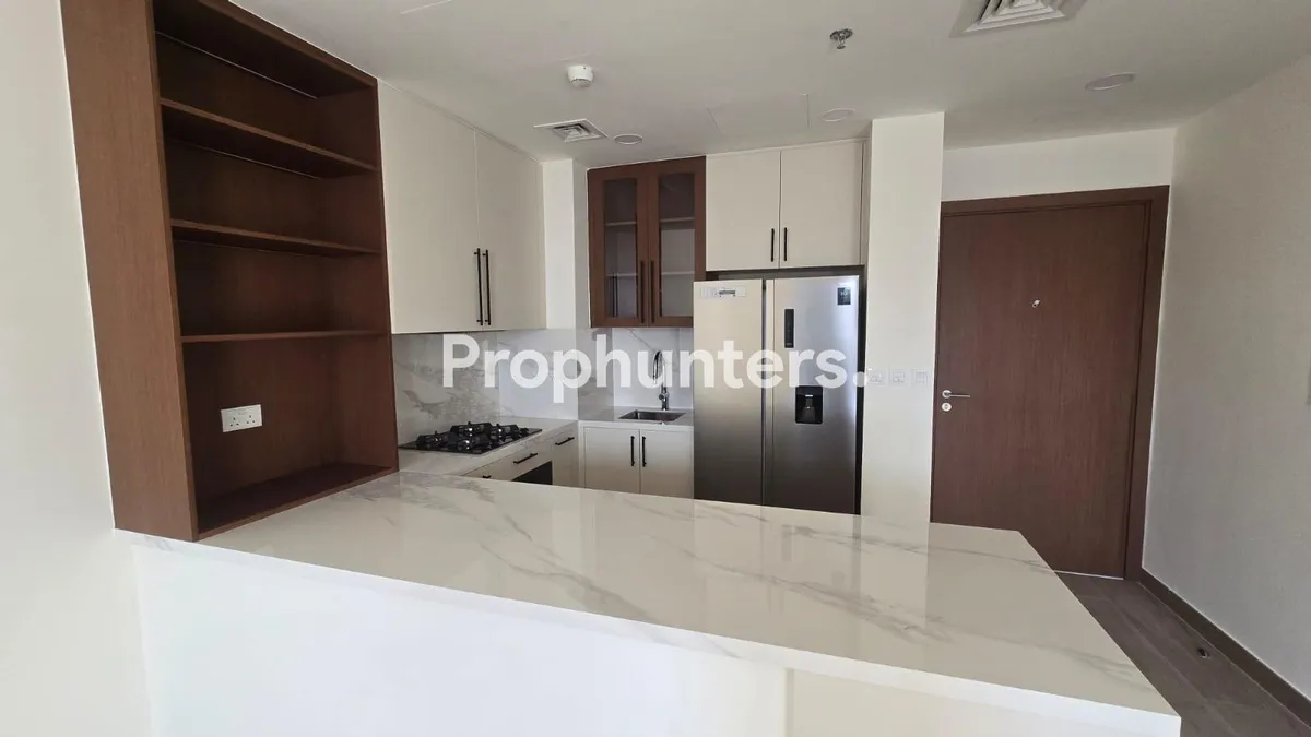 Prime Location | Vacant | Brand New – photo 2