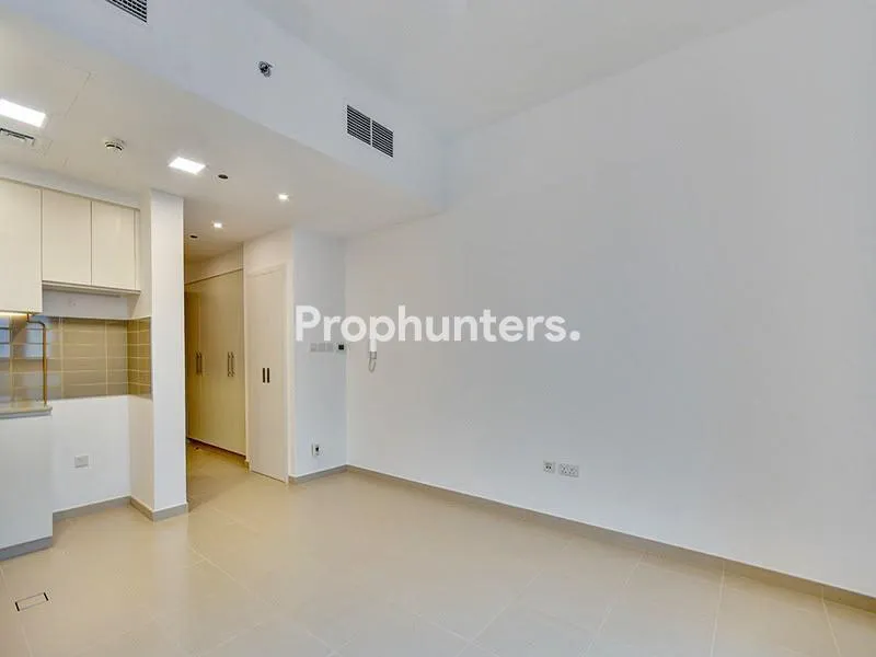 Spacious | Well Maintained | Ready to Move – photo 3
