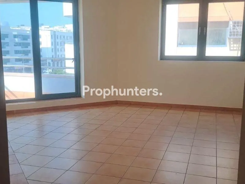 Spacious 2BR Apt. | Chiller Free | Family Building – photo 1