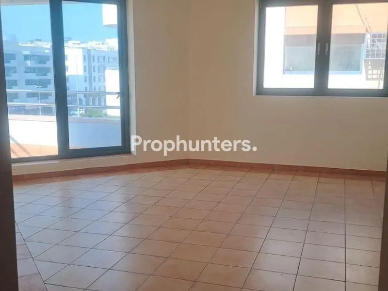 Spacious 3BR Apt. | Chiller Free | Family Building – Apartment – in Al Hudaiba