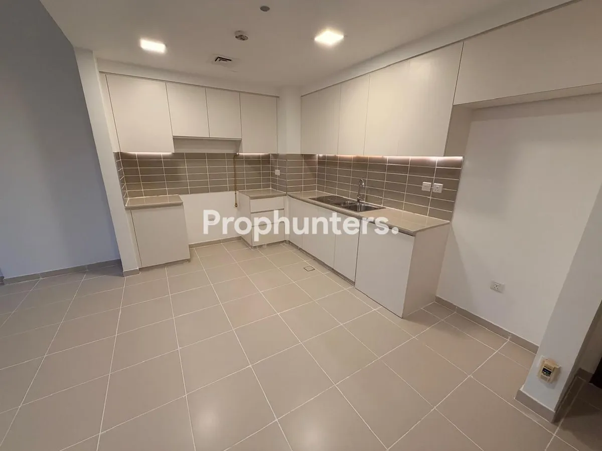 Well Maintained | Spacious 2 Bedroom Apartment – photo 3