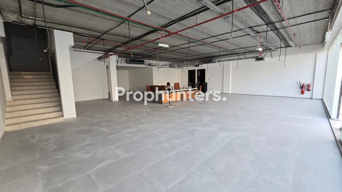 Ready to move | Premium Location | Brand New – photo 2