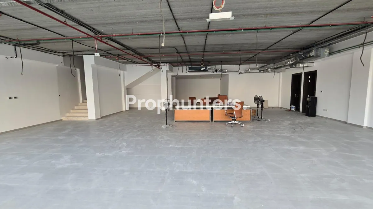 Ready to move | Premium Location | Brand New – photo 3