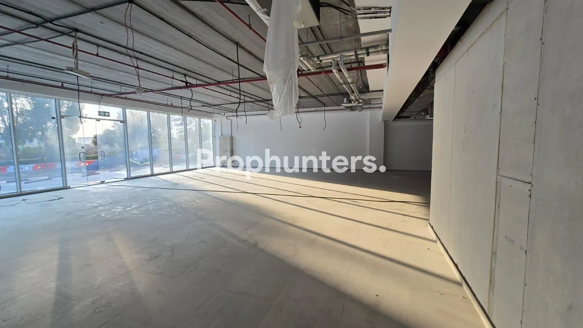 Ready to move | Premium Location | Brand New – photo 2