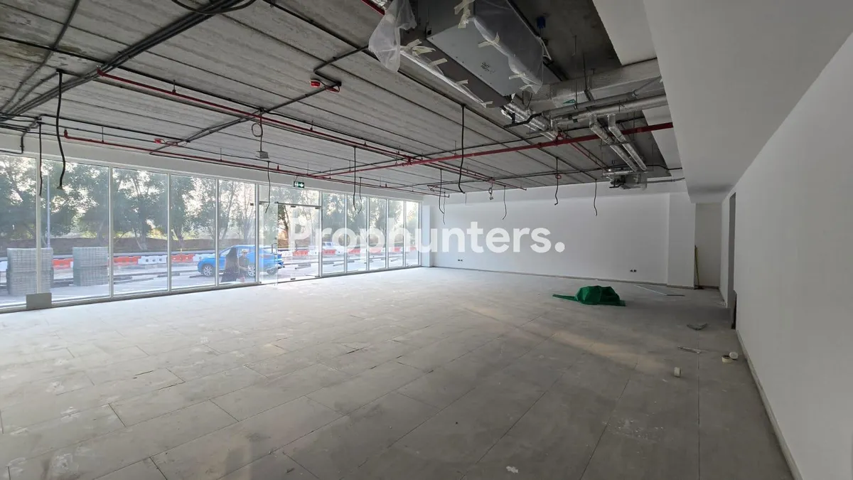 Ready to move | Premium Location | Brand New – Showroom – in Dubai Investment Park 1 (DIP 1)