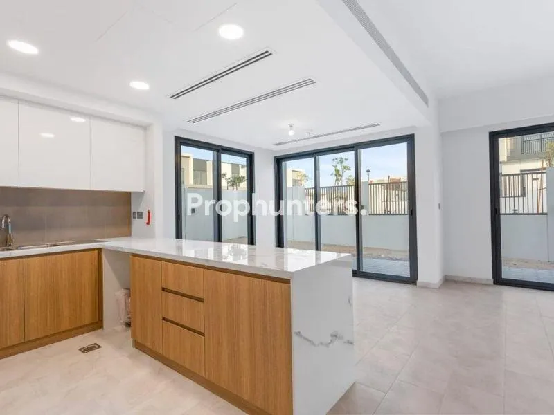 Available | Prime Location | Genuine listing – photo 3