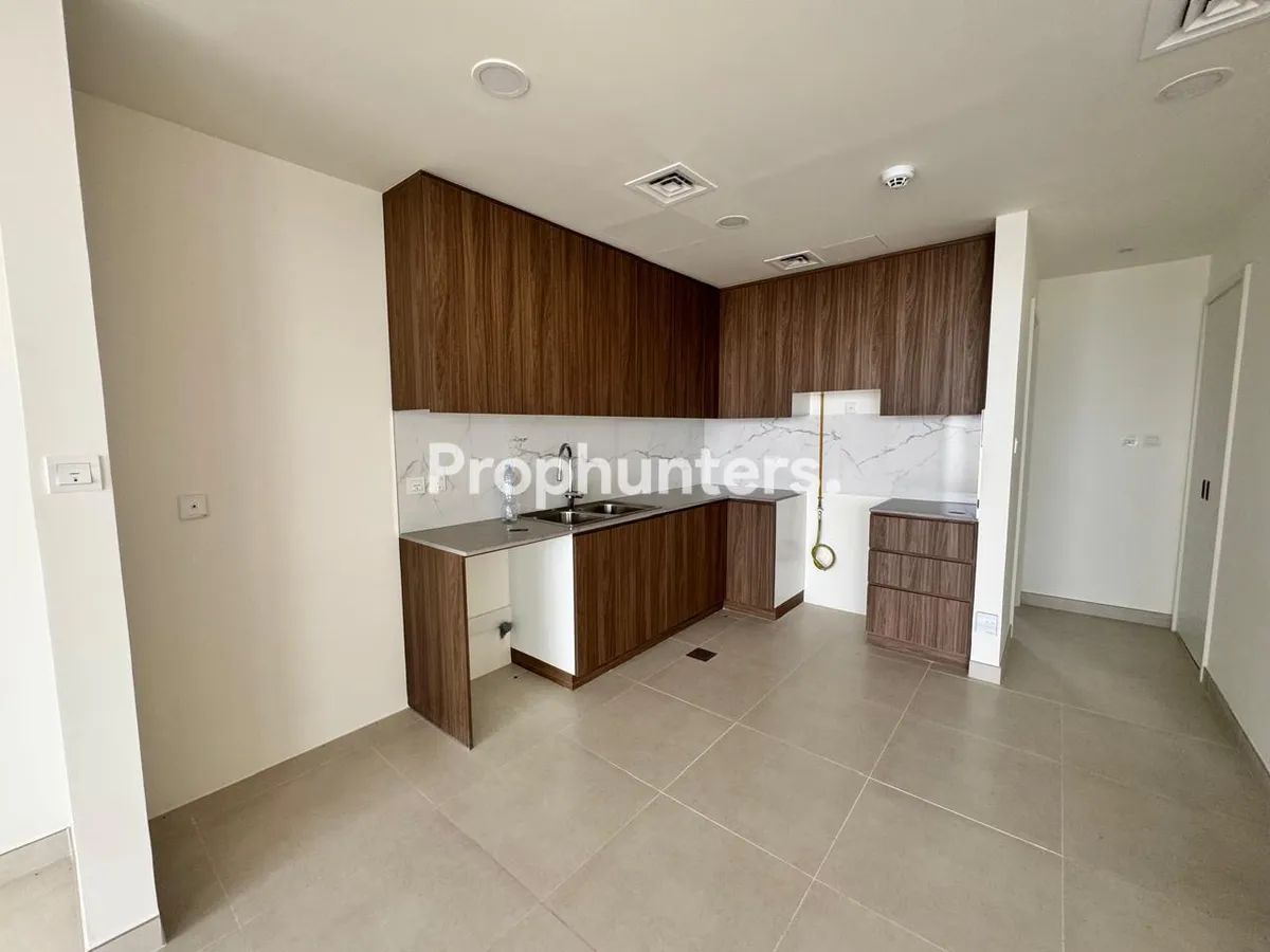 Brand NEW | SPACIOUS | READY TO MOVE – Townhouse – in Maha Townhouses