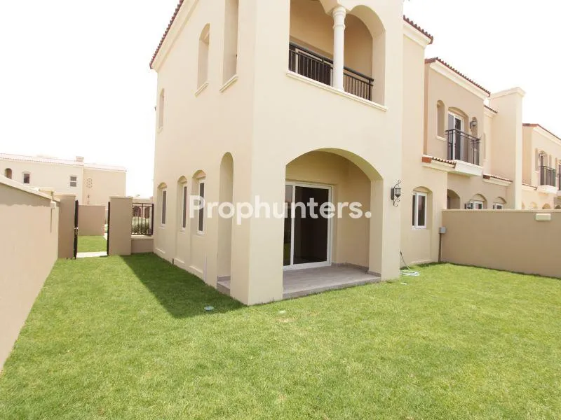 Vacant Type B | Exclusive | Spacious & Bright – Townhouse – in Serena