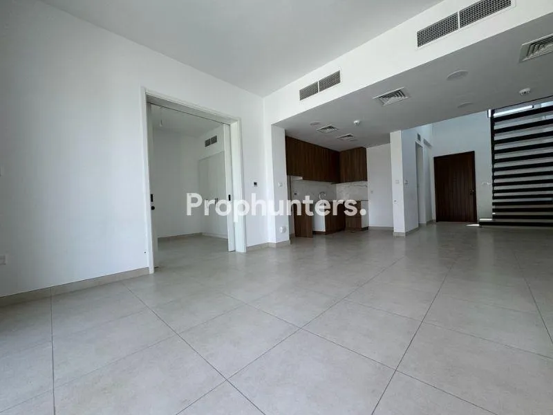 Corner Unit | Currently Rented | Motivated Seller – photo 2